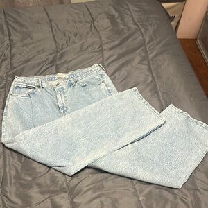 Abercrombie & Fitch Light Wash Straight Leg Jeans